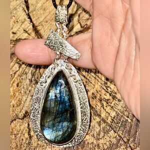 Labradorite Pendant 3”
